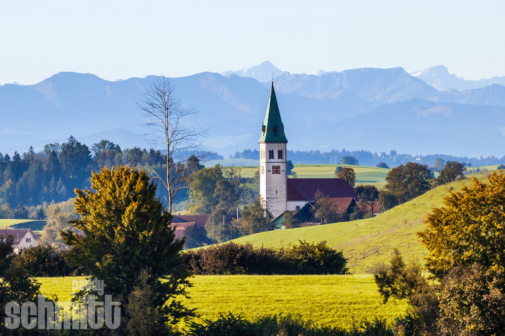 PS-Merazhofen-2026-01 | Entdecke die größte Bildgalerie der Region mit Fotografien aus dem Allgäu, der Bodenseeregion, Oberschwaben, dem Donautal und der Schwäbischen Alb. Landschaften, Luftaufnahmen und Reisefotografie als Wandbild und Fotokunst. - Realisiert mit Pictrs.com