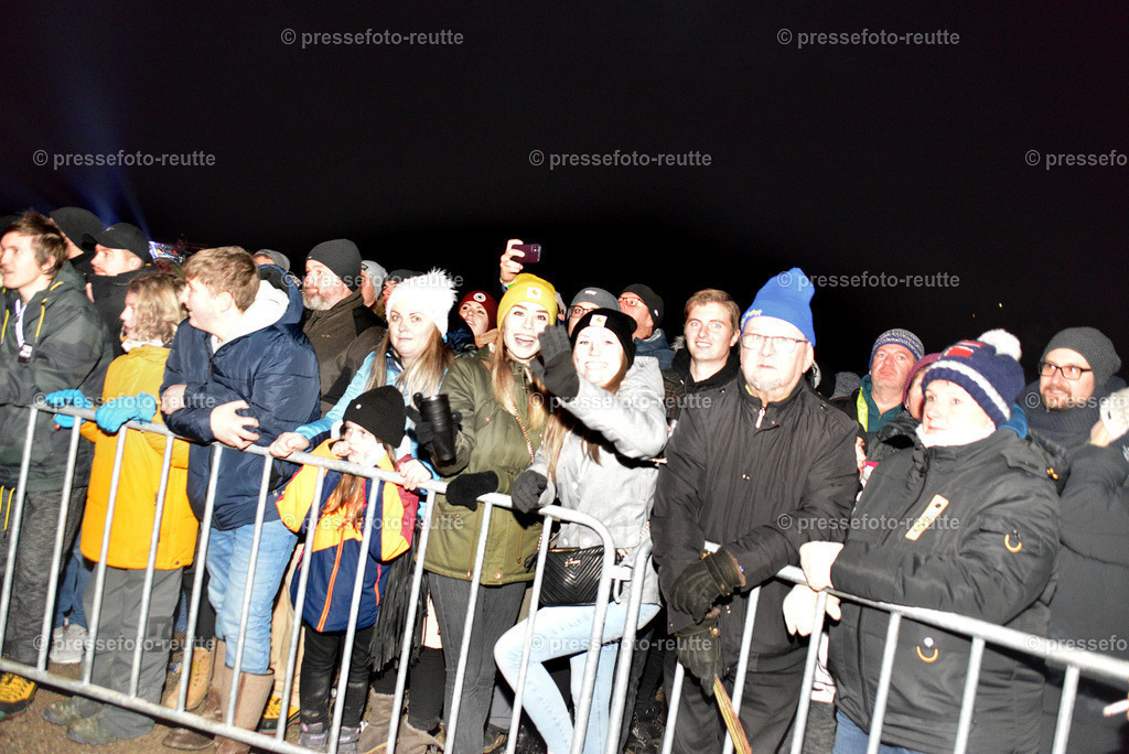 news-2022-Dez03-Krampusumzug-Reutte-WTV_5861 | Info aus dem Bezirk Reutte/Ausserfern Tirol sowie eine umfangreiche Bilddatenbank über die gesamte Region: Lechtal, Talkessel Reutte, Tannheimertal, Zwischentoren. Lech, Plansee, Zugspitze, Grenztunnel, B179, Fernpassstraße, Verkehr, Lawinen, Tradition, - Realisiert mit Pictrs.com