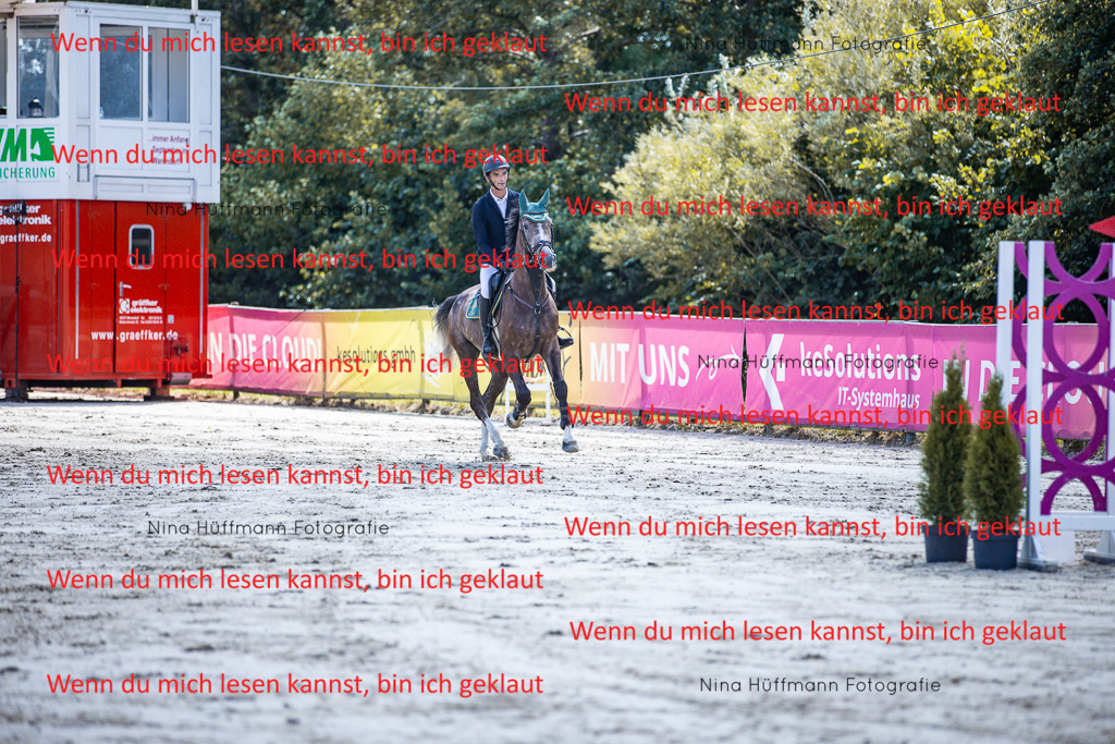 BK1A5090 | Turnierbilder Turnierfotos Nina Hüffmann Turnierfotografie Pferdefotografie Tierzeichnung Haustierzeichnung Pferdezeichnung Hundezeichnung Videograf  - Realisiert mit Pictrs.com