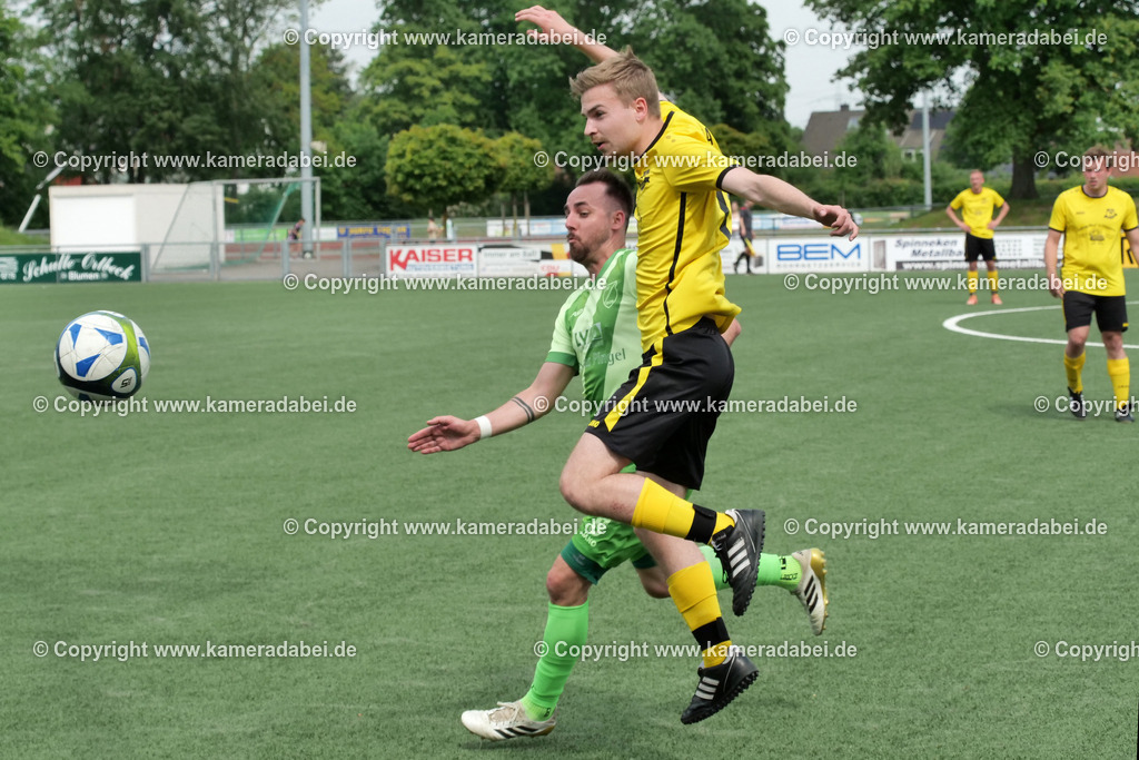 Fußball : Bezirksliga : SV 08/29 Friedrichsfeld - Borusia Veen am 10.05.2026 in Voerde Friedrichsfeld | Fußball : Bezirksliga : SV 08/29 Friedrichsfeld - Borusia Veen am 10.05.2026 in Voerde Friedrichsfeld - Realisiert mit Pictrs.com