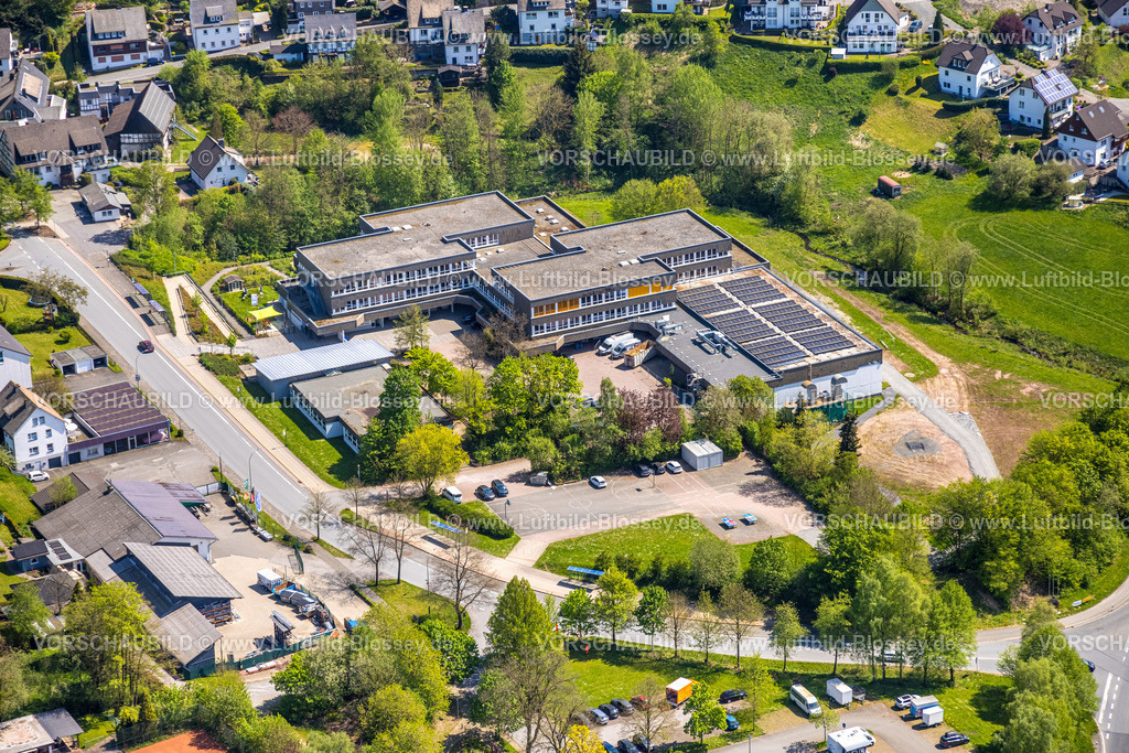 Schmallenberg240505161BadFredeburg | Luftbild, Erich Kästner-Realschule, Fredeburg, Schmallenberg, Sauerland, Nordrhein-Westfalen, Deutschland