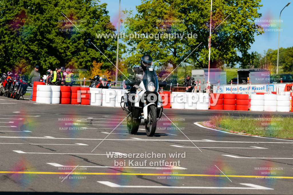 Moto-TeamOBK-21787 | Hier findet Ihr Bilder von Touristenfahrten auf der Nürburgring Nordschleife oder von anderen Veranstaltungen die ich besucht habe. Viel Spass beim Durch Schauen 
