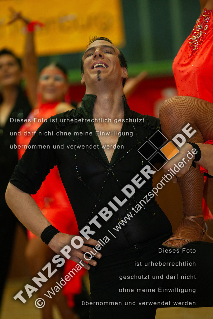 20090124-11170 | Hier finden Sie Tanz Bilder vom Latein und Standard Formationen tanzen. Sportbilder vom Tanzsport. Schöne Fotos und von Weltmeisterschaft, Europameisterschaft, Bundesliga, Regionalliga, Oberliga und Landesliga sowie von GOC Stuttgart, DanceComp, WM Bremen