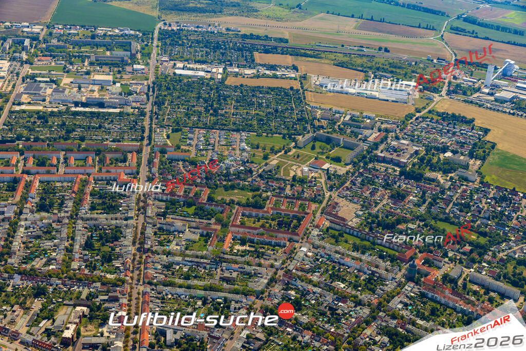 Luftbild der Stadt Bernburg - Die Luftaufnahme wurde 2025 vom UL-Flugzeug heraus erstellt ( keine Drohne ) - Hochauflösende Luftaufnahme - für professionelle Ausdrucke geeignet. Die Geschenkidee !Hier alle&nbsp;Infos zur Lizenzierung der LuftaufnahmeWir fliegen auch dieses Jahr wieder in Ihre Region um Luftbilder zu erstellen.- Luftbild anfragen