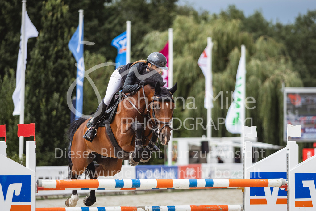 240712_BHO_ZweiPh-M2-1-519 | Deine schönsten Turniermomente als professionelle Fotos! Entdecke hochwertige Pferdesport-Fotografie im Online-Shop. Jetzt Fotos finden & bestellen!