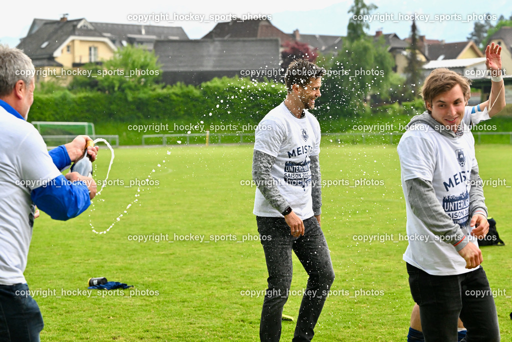 ATUS Velden Meisterfeier 2023 20.5.2023 | Headcoach ATUS Velden Marcel Günther Kuster, Sekt Dusche