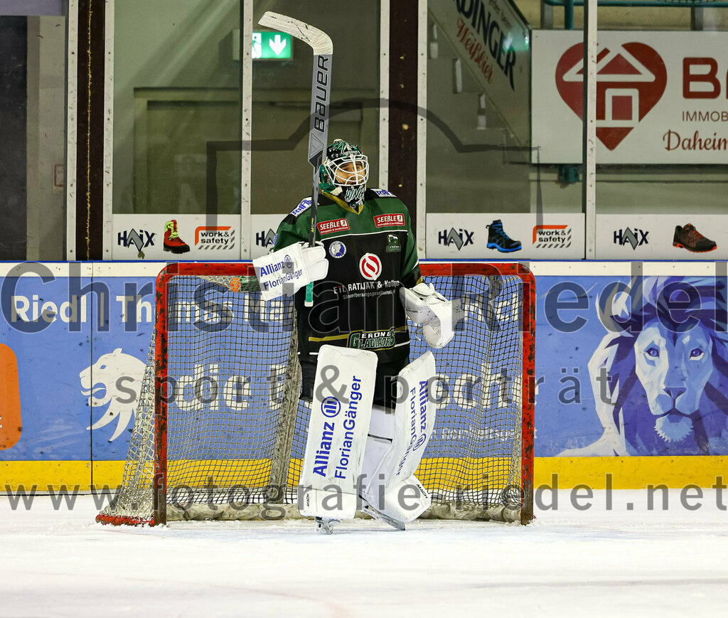 2022-09-23_089_TSV_Erding_gegen_EV_Fuessen | Erding, Deutschland, 23.09.2022:
Eishockey, Bayernliga 2022 / 2023, Testspiel, TSV Erding gegen EV Füssen, Endergebnis: 1:3

Torwart Thomas Hingel (Erding Gladiators, #33)

Foto: Christian Riedel / fotografie-riedel.net