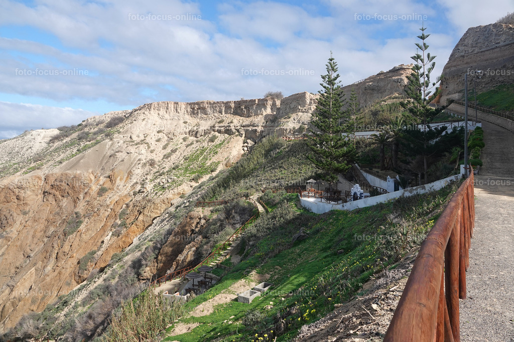 Solidified sand mountains | foto-focus-online