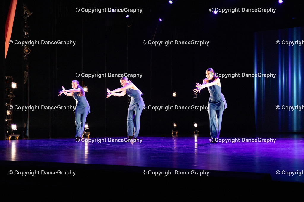 GPHY4384 | DanceGraphy - Realisiert mit Pictrs.com