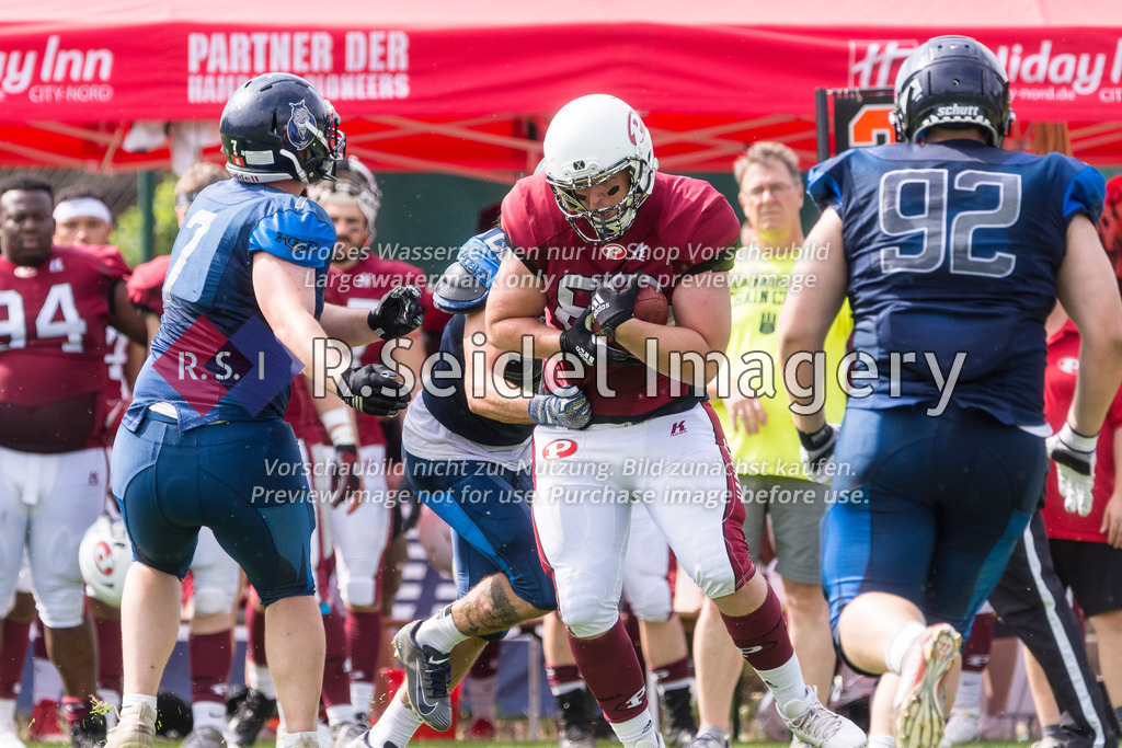 American Football, Saison 2022, Regionalliga Nord, Hamburg Blue Devils - Hamburg Pioneers, Dr.-Hermann-Schnell-Sportplatz (Hamburg), 13.08.2022, 8. Gameweek | Sportfotos aus Hamburg, Eventfotos oder freie Arbeiten von R.Seidel Imagery – einfach online kaufen.