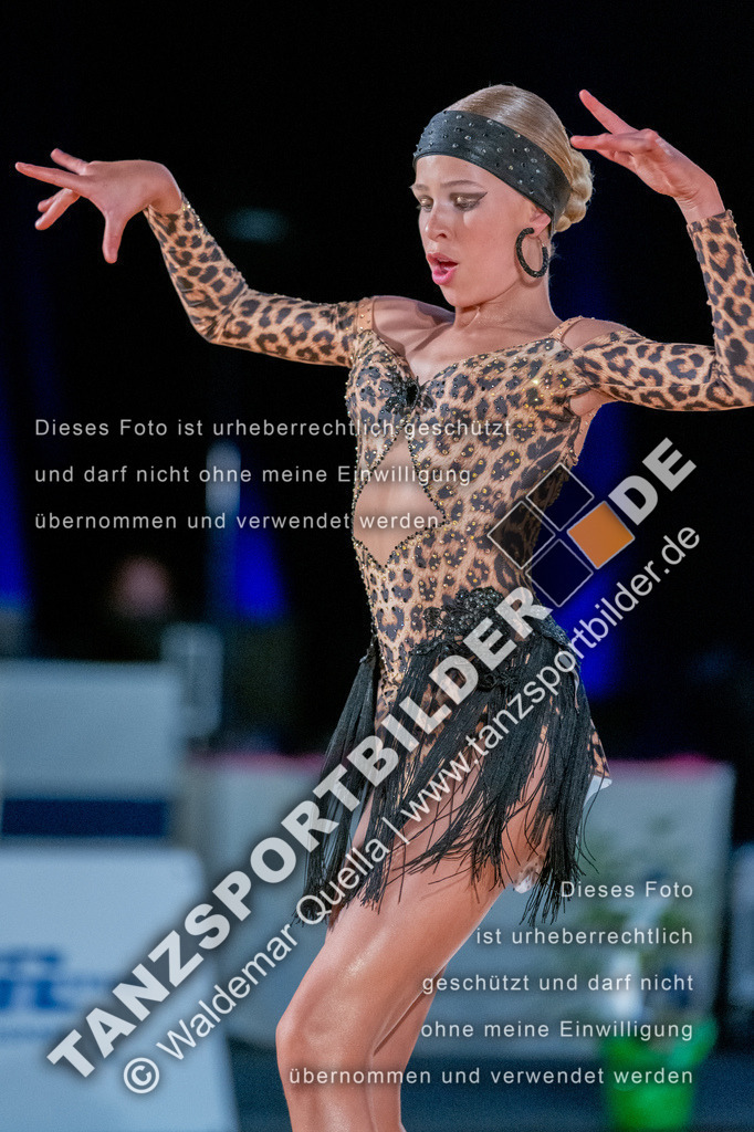 20250504-00445 | Hier finden Sie Tanz Bilder vom Latein und Standard Formationen tanzen. Sportbilder vom Tanzsport. Schöne Fotos und von Weltmeisterschaft, Europameisterschaft, Bundesliga, Regionalliga, Oberliga und Landesliga sowie von GOC Stuttgart, DanceComp, WM Bremen