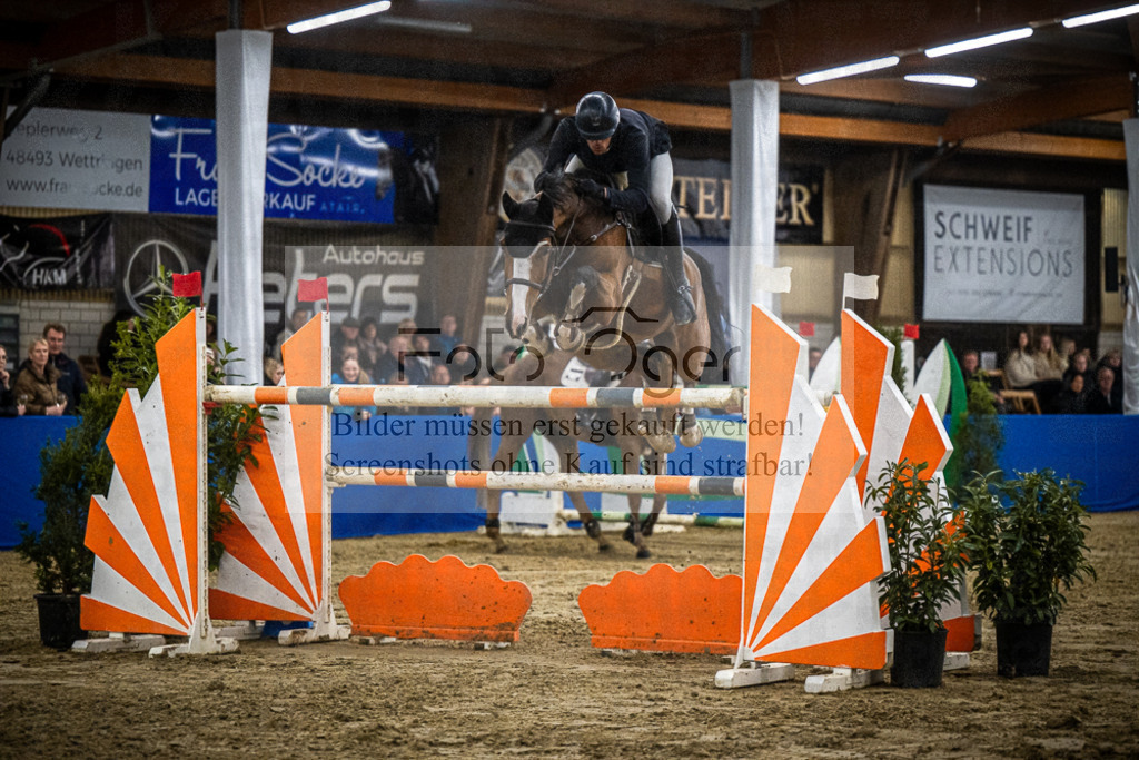 DOS_2050 | Entdecke hochwertige Reitturnierfotos von Foto Oger. Professionell, emotional und authentisch – jetzt Lieblingsmomente im Shop bestellen.Deutschlandweite Turnierfotografie. - Realisiert mit Pictrs.com