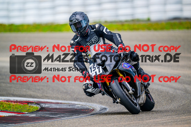 MaZZes_FotoMatrix_240910_6007705_3003 | ROT