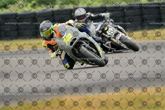 25bt05-1528 | markuskiefer.com - Realisiert mit Pictrs.com