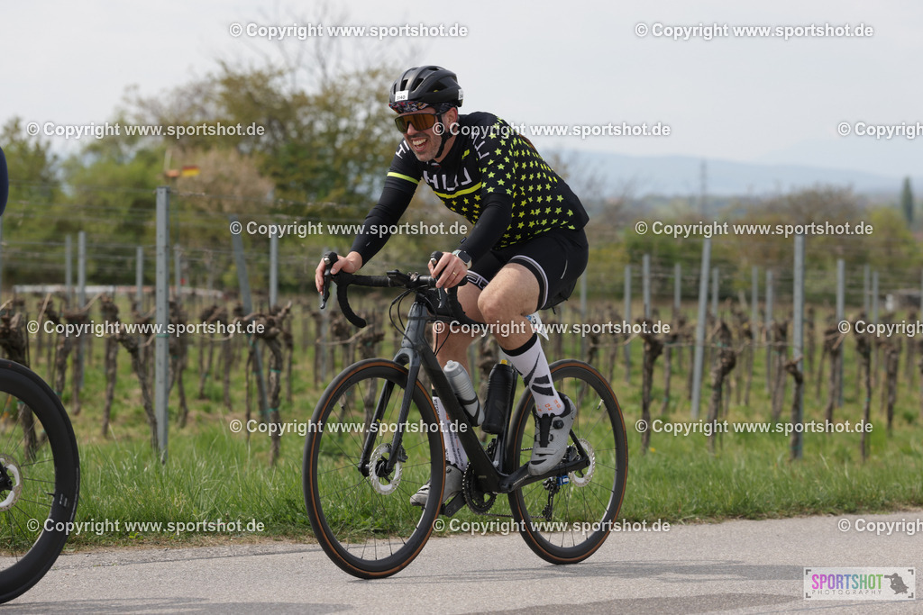 368A4971 | Neusiedlersee Radmarathon 2026@sportshot_your_pictrs #yourpictures#roadtowm2029 #nrm #neusiedlerseeradmarathon #neusiedlersee #neusiedlerseetourismus #burgenland #mörbisch #nrm26 #burgenlandtourismus #voglundco #poweredbyburgenlandtourismus #radsport #rad #marathon #ucigranfondo #visitburgenland #ucigranfondoworldseries