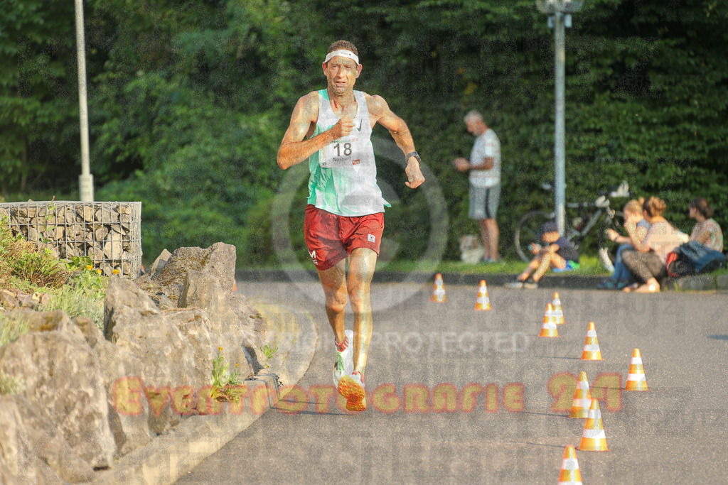 240802_1904_EX1_6016 | Sportfotografie im Rhein-Sieg Kreis, Köln, Bonn, NRW, Rheinland Pfalz, Hessen, etc. Unser Tätigkeitsfeld umfasst den Laufsport vom Volkslauf über den Marathon, Duathlon, Triathon bis zum Ultralauf wie Kölnpfad Ultra oder Schindertrail.