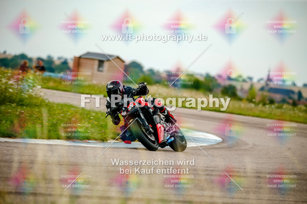 Chambley Juli-2272 | Hier findet Ihr Bilder von Touristenfahrten auf der Nürburgring Nordschleife oder von anderen Veranstaltungen die ich besucht habe. Viel Spass beim Durch Schauen 