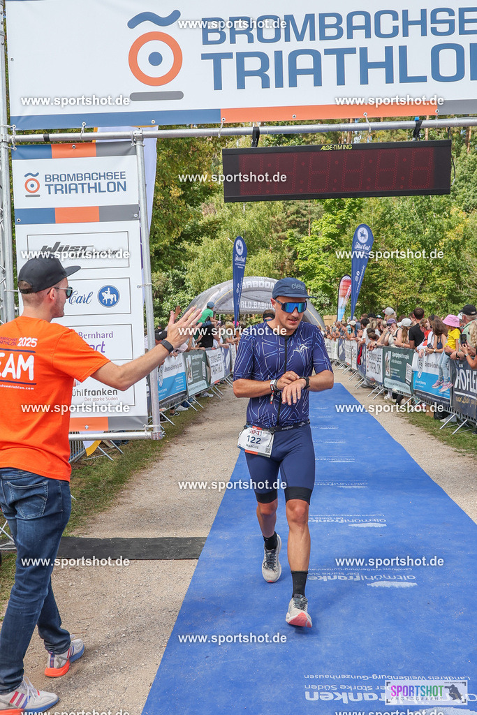 LUR_5918 | Rund um das Thema Sport-Event-Fotografie & individuelle Teilnehmerfotos. Jeder Teilnehmer wird fotografiert.