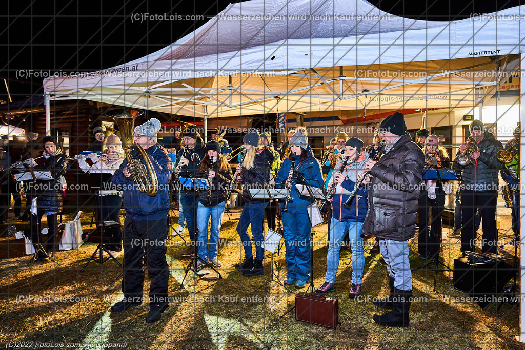 ALP0459_Nacht der Ballone_Lackenhof | (C)FotoLois.com, Alois Spandl, 'Nacht der Ballone' des Ballonclub ÖTSCHERLAND in Lackenhof/Weitental, gemeinsame Veranstaltung mit Tourismusverband ÖTSCHER, Mi 28. Dezember 2022.