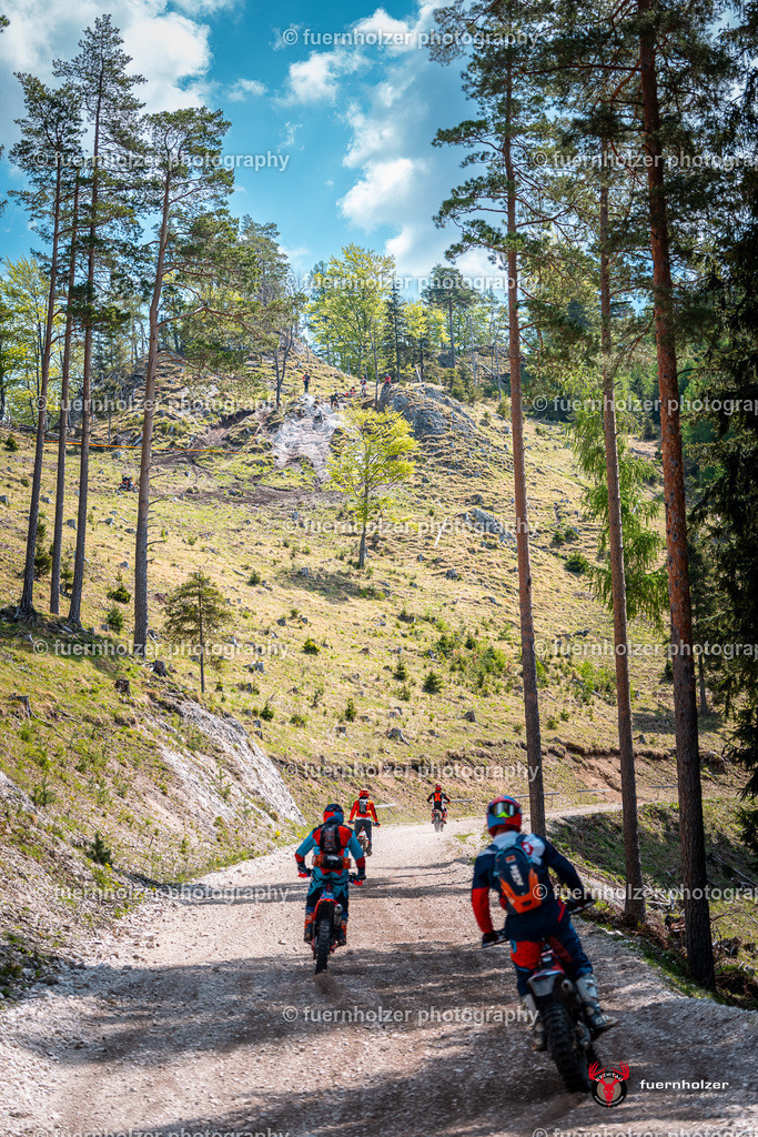 fuernholzer_250501-C2-220 | Fotografische Impressionen von der Red Stag Enduro Extreme by fuernholzer-photography.com. Endurosport in Österreich fotografisch festgehalten von fuernholzer. Auftragsfotografie für Private, Gewerbefotos und Industriefotografie. Eventfotografie, Sportfotografie und Motorsportfotografie. Anbieter von Fotoworkshops, Fototraining, fotografischen Vorträgen und Fotoseminaren.