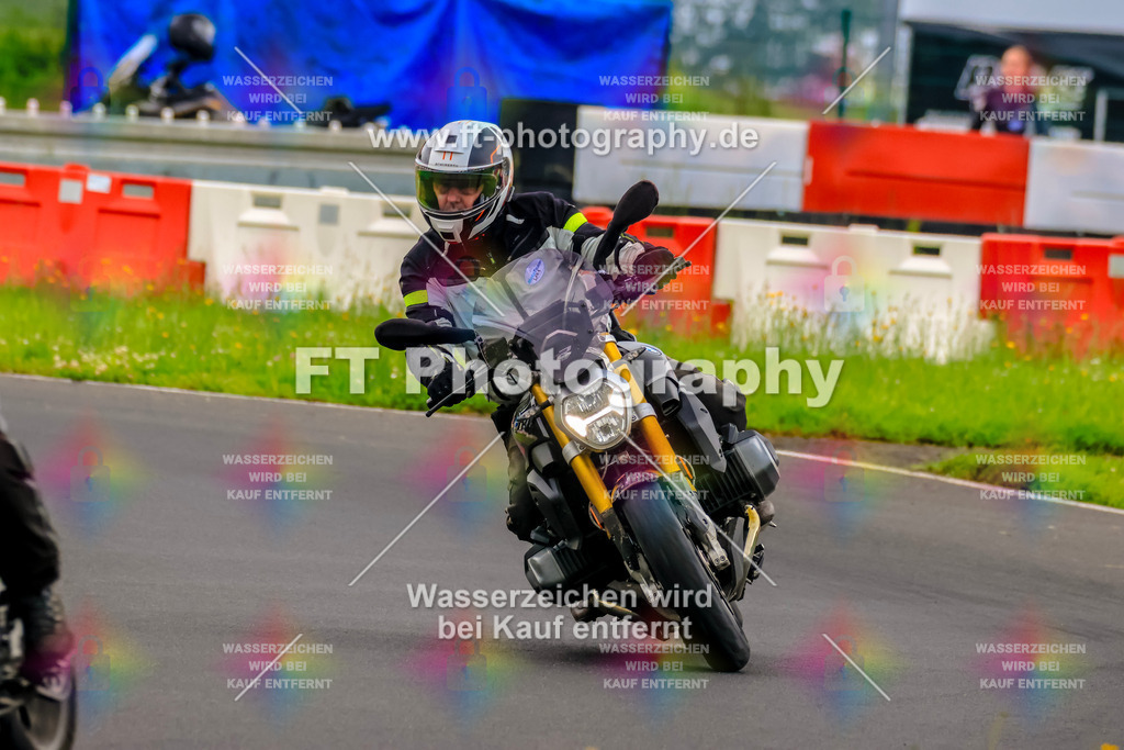 VBK-6753 | Hier findet Ihr Bilder von Touristenfahrten auf der Nürburgring Nordschleife oder von anderen Veranstaltungen die ich besucht habe. Viel Spass beim Durch Schauen 