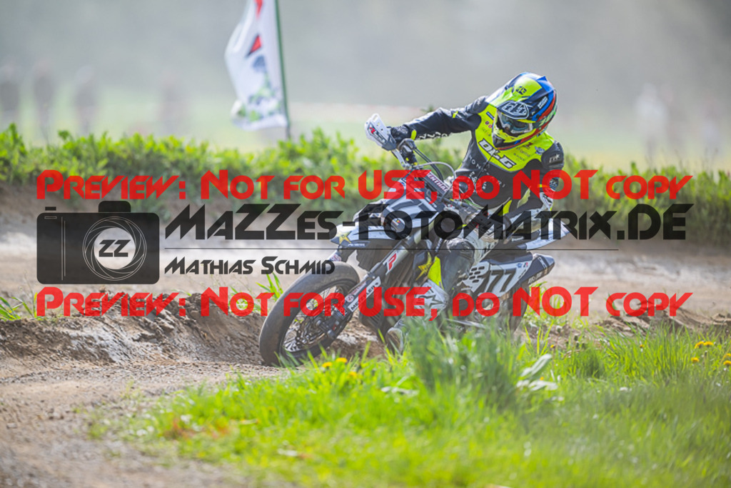 MaZZes_FotoMatrix_230507_7680 | S1