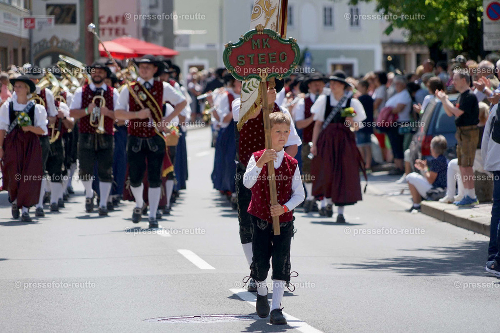 22a-STEEG-Bundesmusikfest-2023-Juni16-Reutte-DSC06635 | Info aus dem Bezirk Reutte/Ausserfern Tirol sowie eine umfangreiche Bilddatenbank über die gesamte Region: Lechtal, Talkessel Reutte, Tannheimertal, Zwischentoren. Lech, Plansee, Zugspitze, Grenztunnel, B179, Fernpassstraße, Verkehr, Lawinen, Tradition, - Realisiert mit Pictrs.com