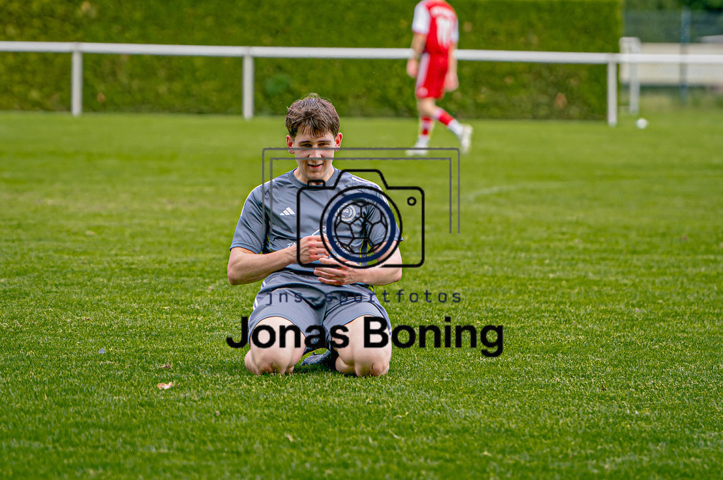 MEISTERVILABÜ0034 | jns.sportfotos - Realisiert mit Pictrs.com