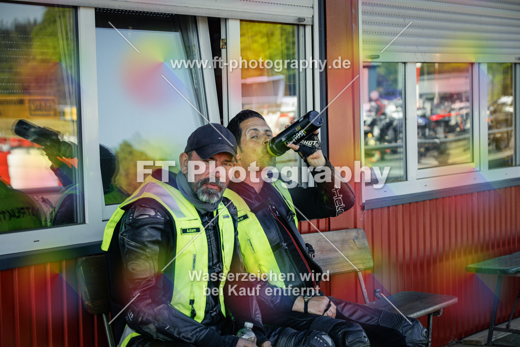 OBK_Mai_Martina_Markus-10226 | Hier findet Ihr Bilder von Touristenfahrten auf der Nürburgring Nordschleife oder von anderen Veranstaltungen die ich besucht habe. Viel Spass beim Durch Schauen 