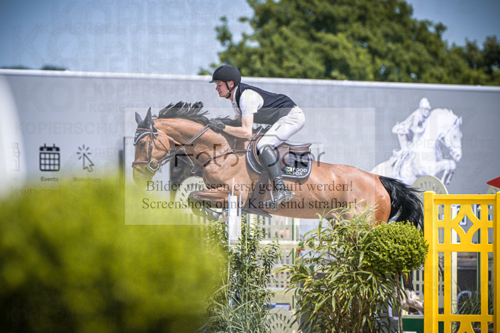 DOS_4622 | Entdecke hochwertige Reitturnierfotos von Foto Oger. Professionell, emotional und authentisch – jetzt Lieblingsmomente im Shop bestellen.Deutschlandweite Turnierfotografie. - Realisiert mit Pictrs.com