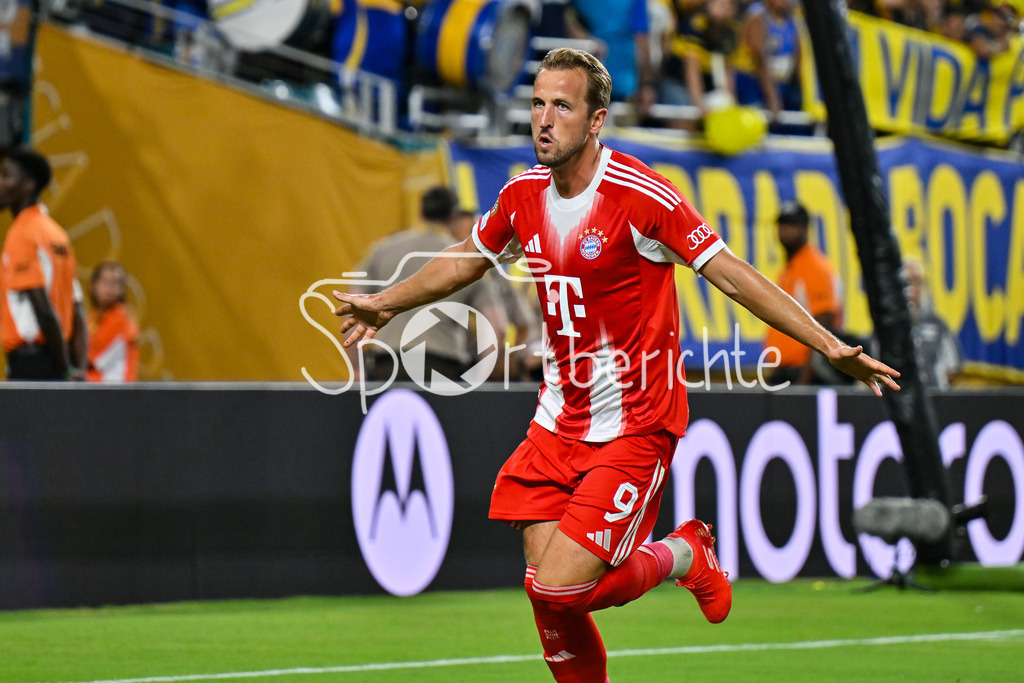 FC Bayern München - Boca Juniors | Jubel der Bayern nach dem Treffer zum 1-0 durch Harry KANE (FC Bayern Muenchen 9) / Tor / Torschuetze / Freude / Happy / FIFA Club World Cup: FC Bayern Muenchen - Boca Juniors, Hard Rock Stadium am 20.06.2025 / NOT FOR SALE IN USA