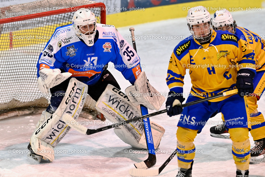 ESC SPARKASSE STEINDORF vs. 1. EHC ALTHOFEN | #35 Mayrobnig Marco ESC Steindorf, #24 Rainer Oliver EHC Althofen, ESC SPARKASSE STEINDORF vs. 1. EHC ALTHOFEN, ESC SPARKASSE STEINDORF vs. 1. EHC ALTHOFEN am 30.11.2025 in Steindorf (Ossiachersee Halle), Austria, (Photo by Bernd Stefan)