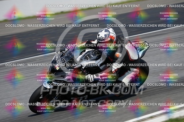 2024_06_27_PBK_12232 | Sportfotografie; SlowMotion; Video; Rennstrecke; Hafeneger; Speer; Racing; RSE; BMW; CBO; Trackday; Motorsportarena; Hockenheimring; Brno; Most; Barcelona; Valencia