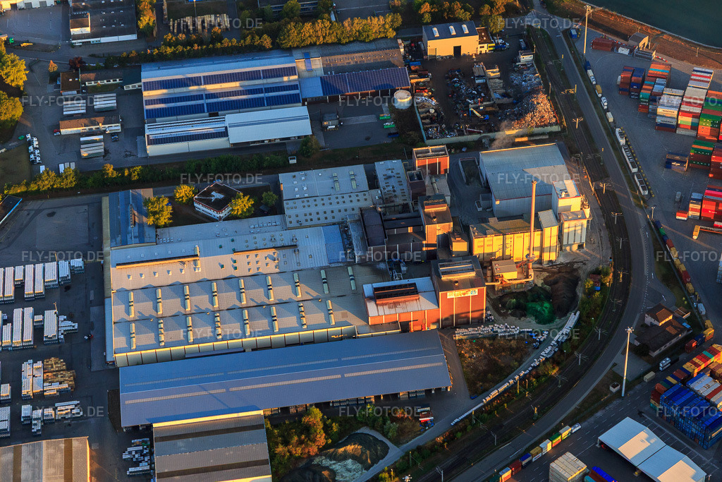 Luftbild: Eura Glasrecycling GmbH & Co.KG in Germersheim im Bundesland Rheinland-Pfalz in Deutschland. – Foto: IMG_110835.jpg vom 08.09.2018 durch Werner Riehm/FLY-FOTO.de – Auflösung des Originals: 5472 x 3648 px – EURA Glasrecycling GmbH & Co. KG