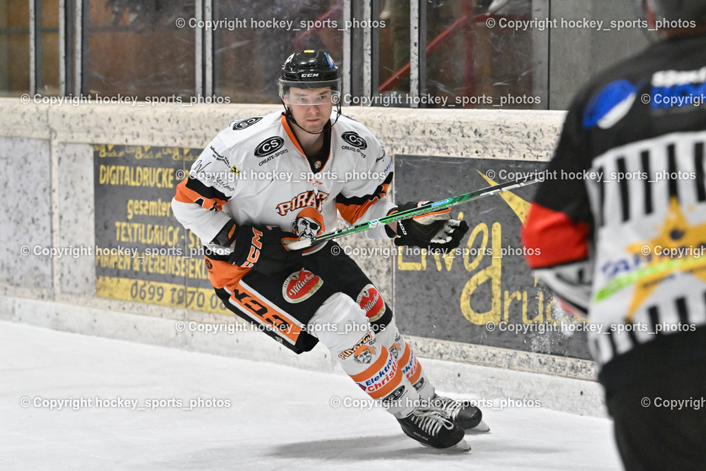 EC Hornets Spittal vs. USC Piraten Velden 18.2.2024 | #44 Siutz Philip USC Velden, EC Hornets Spittal vs. USC Piraten Velden 18.2.2024, EC Hornets Spittal vs. USC Piraten Velden 18.2.2024 am 18.02.2024 in Spittal an der Drau (Eissportzentrum Spittal), Austria, (Photo by Bernd Stefan)