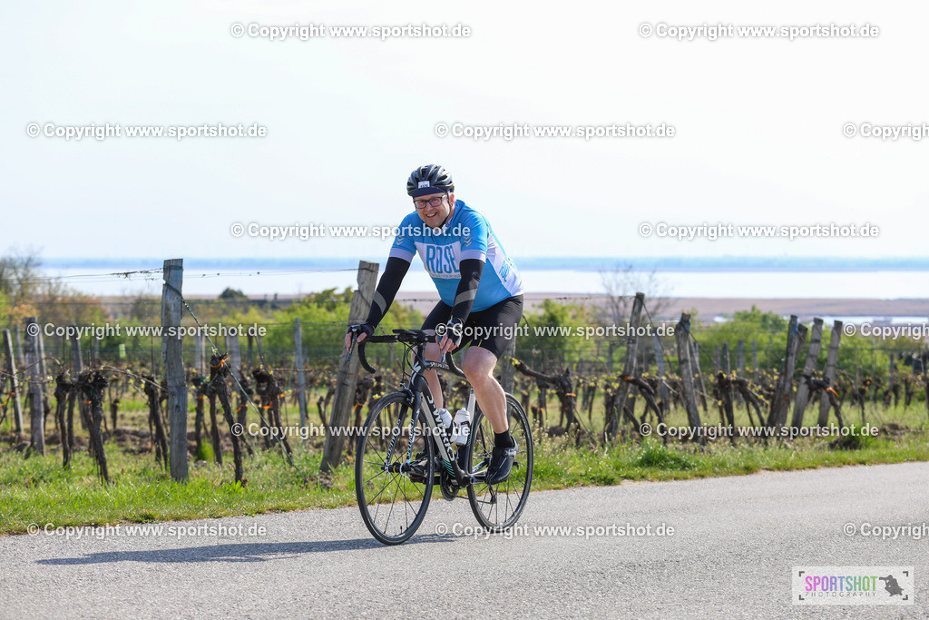 IMG_2047 | @sportshot_your_pictrs #yourpictures#roadtowm2029 #nrm #neusiedlerseeradmarathon #neusiedlersee #neusiedlerseetourismus #burgenland #mörbisch #nrm26 #burgenlandtourismus #voglundco #poweredbyburgenlandtourismus #radsport #rad #marathon #ucigranfondo #visitburgenland #ucigranfondoworldseries