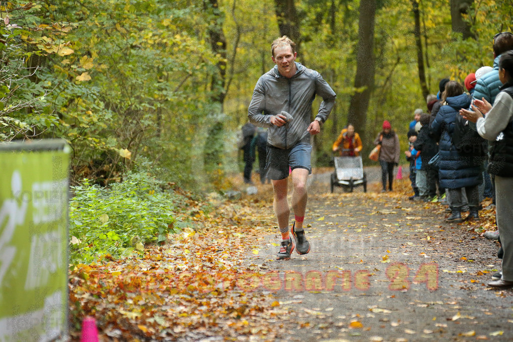 251026_1217_EX1_0033 | Sportfotografie im Rhein-Sieg Kreis, Köln, Bonn, NRW, Rheinland Pfalz, Hessen, etc. Unser Tätigkeitsfeld umfasst den Laufsport vom Volkslauf über den Marathon, Duathlon, Triathon bis zum Ultralauf wie Kölnpfad Ultra oder Schindertrail.