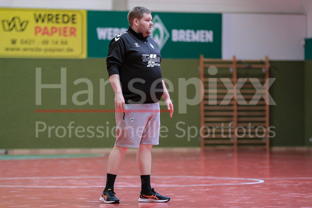 Handball, 2. Bundesliga Frauen, Training SV Werder Bremen | v.li.: Timm Dietrich (Trainer, Cheftrainer, SV Werder Bremen)