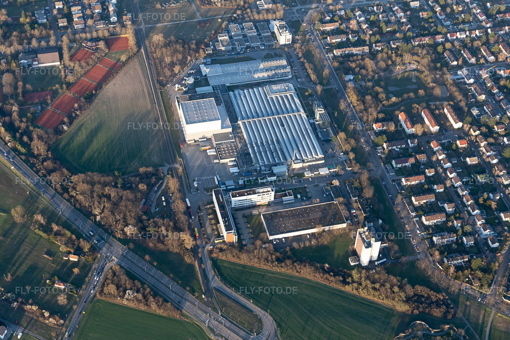 Luftbild: L'Oreal im Ortsteil Nordweststadt in Karlsruhe im Bundesland Baden-Württemberg in Deutschland. Foto: IMG_112933.jpg vom 20.03.2019 durch Werner Riehm/FLY-FOTO.de