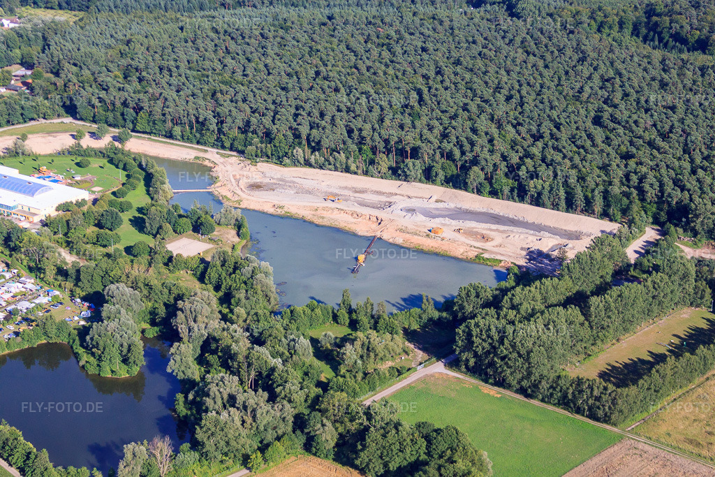 Luftbild: Neubau Dampfnudel und Freibad in Rülzheim im Bundesland Rheinland-Pfalz in Deutschland. Foto: IMG_30770.jpg vom 31.07.2010 durch Werner Riehm/FLY-FOTO.de