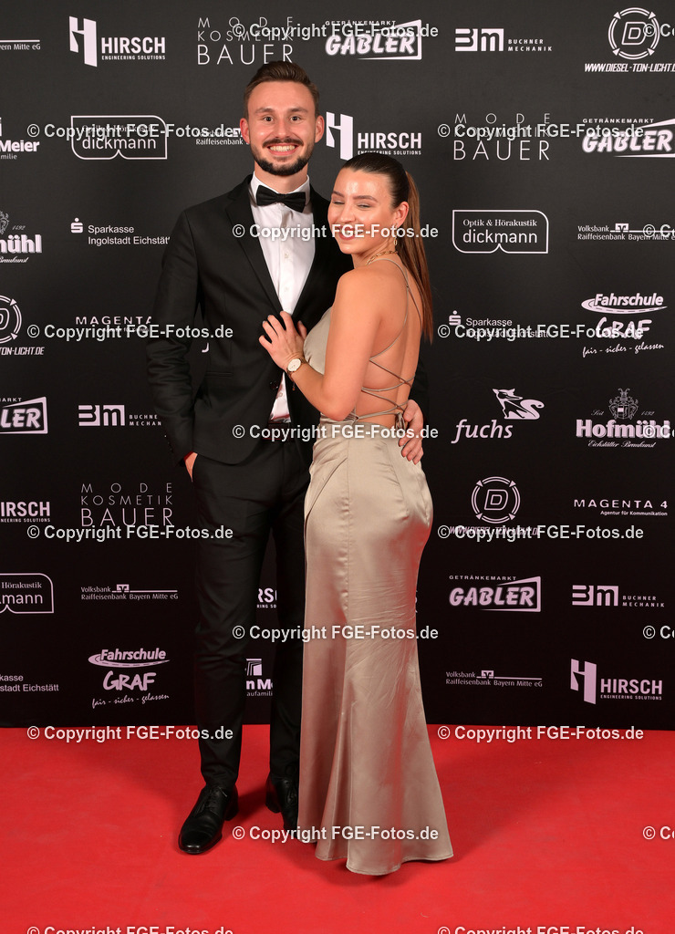 20240113-fge-fotos-0108 | Eröffnungsball der FGE am 13.01.2024 im Alten Stadttheater in Eichstätt. - Realisiert mit Pictrs.com