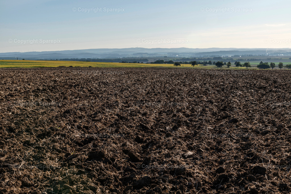 CAR_Agri_plowed4 | light 1/25° - Realisiert mit Pictrs.com