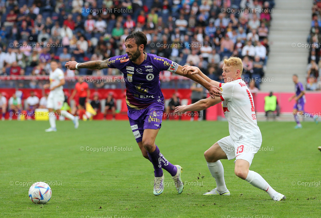 A_LUI_200822_04 | SPORT,FUSSBALL,ADMIRAL BUNDESLIGA AUSTRIA KLAGENFURT-SALZBURG 20.08.2022 IM BILD: MARKUS PINK (KLAGENFURT) UNDNICOLAS SEIWALD (SALZBURG) FOTO: FOTOLUI/MARIO WIMMER