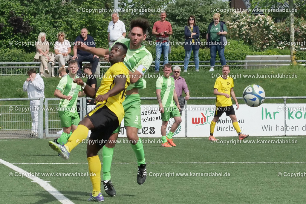 Fußball : Bezirksliga : SV 08/29 Friedrichsfeld - Borusia Veen am 10.05.2026 in Voerde Friedrichsfeld | Fußball : Bezirksliga : SV 08/29 Friedrichsfeld - Borusia Veen am 10.05.2026 in Voerde Friedrichsfeld - Realisiert mit Pictrs.com