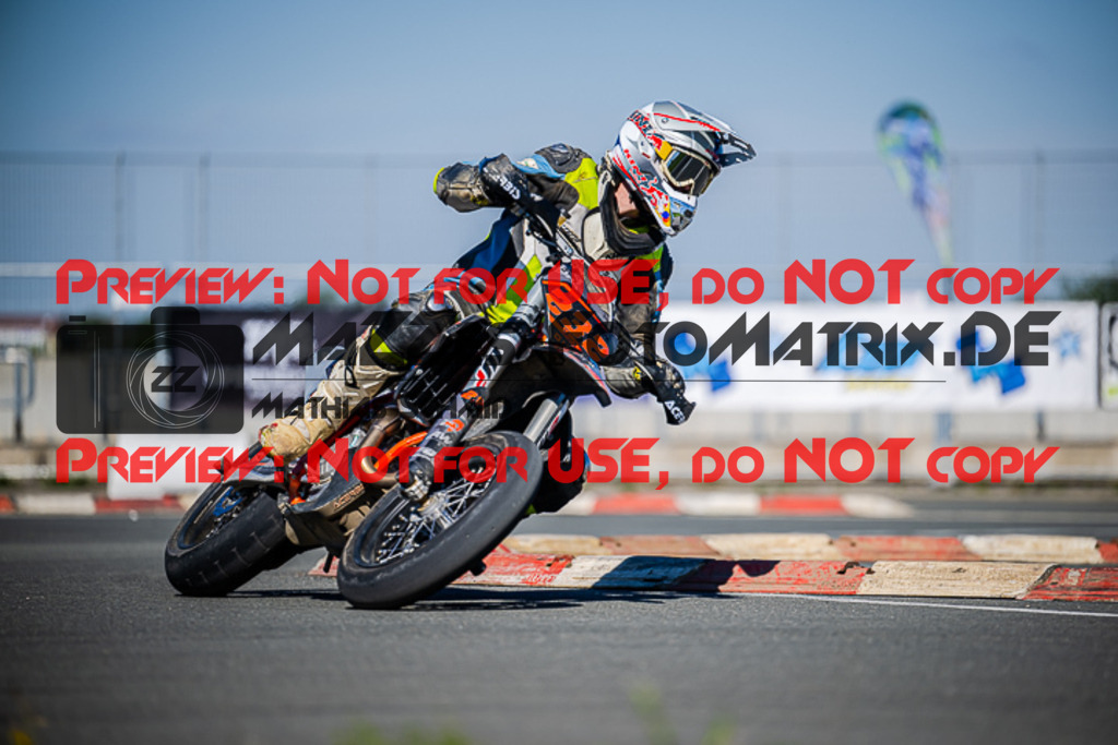 MaZZes_FotoMatrix_220903_1042 | S3