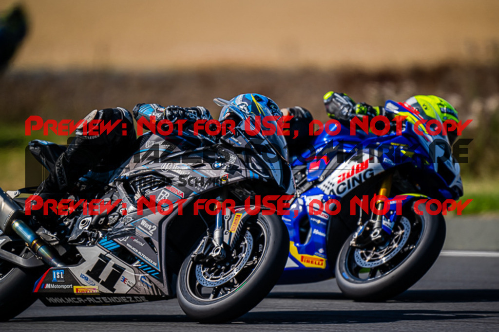 MaZZes_FotoMatrix_220724_0417 | IDM1000