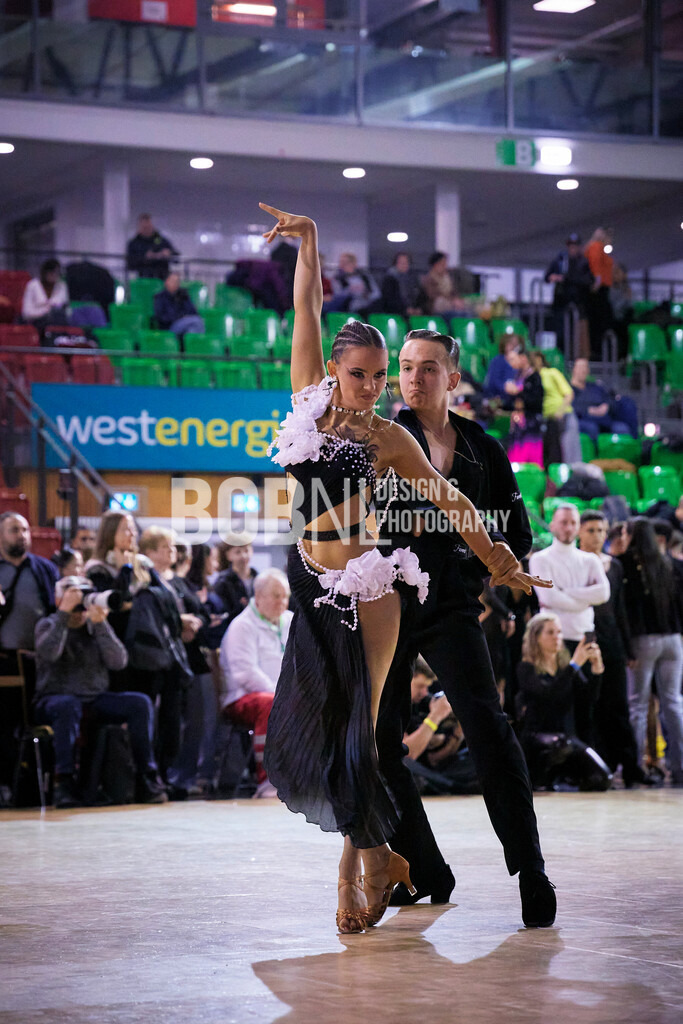 Winter Dance Festival | Mülheim a.d. Ruhr - 13.12.2025: Winter Dance Festival in Mülheim a.d. Ruhr (Westenergiehalle), Germany. Photo by: BobNL design &amp; photography  - Realisiert mit Pictrs.com