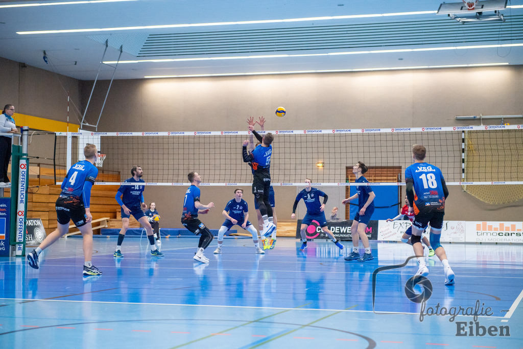VSG Ammerland-VSG Lüneburg 2 | Volleyball Regionalliga; VSG Ammerland-VSG Lüneburg 2 am 04.02.2024; in Westerstede (Sporthalle Norderstraße), Photo: Philip Eiben 2024 - Realisiert mit Pictrs.com