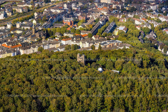 Hagen241005031 | Luftbild, Eugen-Richter-Turm mit Sternwarte Hagen des Drei TürmeWeg, bestehend aus Bismarckturm, Eugen-Richter-Turm und Kaiser-Friedrich-Turm, Waldgebiet, Wehringhausen, Hagen, Ruhrgebiet, Nordrhein-Westfalen, Deutschland