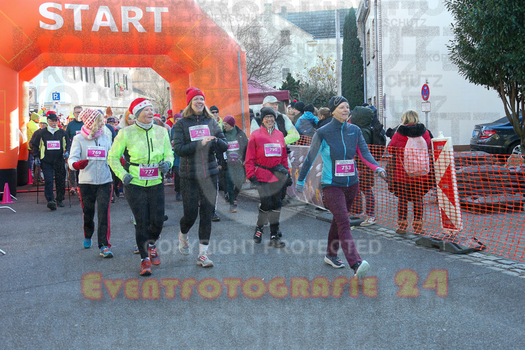 241201_1030_EX1_8215 | Sportfotografie im Rhein-Sieg Kreis, Köln, Bonn, NRW, Rheinland Pfalz, Hessen, etc. Unser Tätigkeitsfeld umfasst den Laufsport vom Volkslauf über den Marathon, Duathlon, Triathon bis zum Ultralauf wie Kölnpfad Ultra oder Schindertrail.